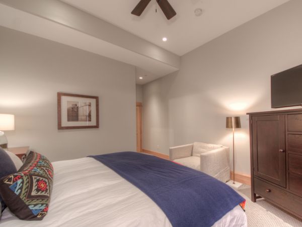 Big Sky Home 1000123