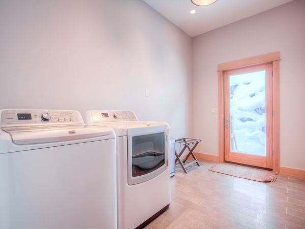 Big Sky Home 1000123