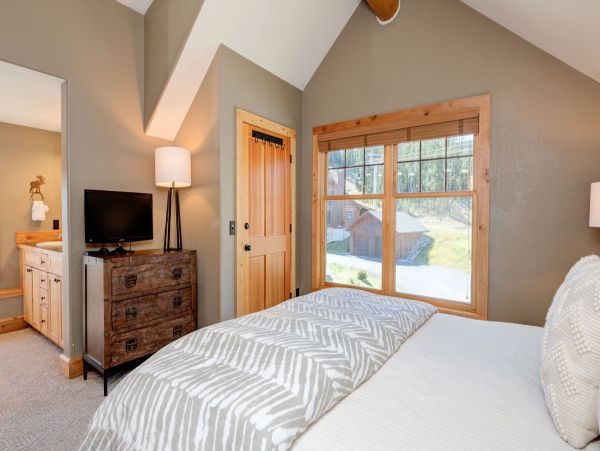 Big Sky Home 1000128