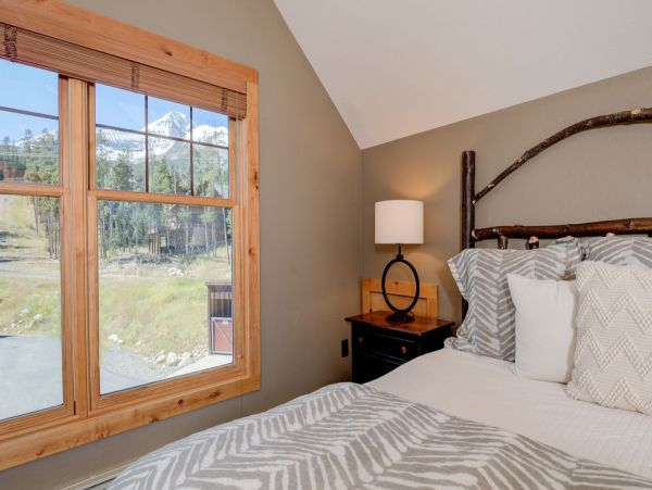 Big Sky Home 1000128
