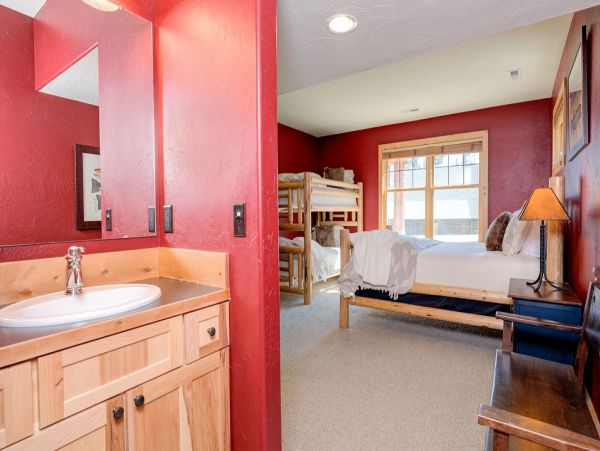Big Sky Home 1000128