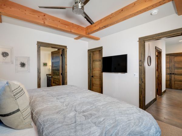 Big Sky Home 1000148