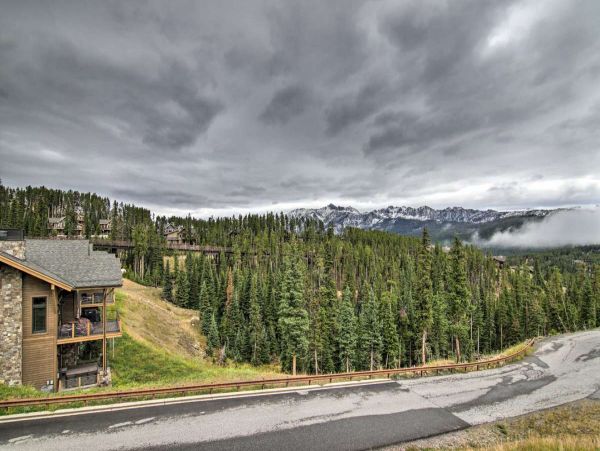 Big Sky Condo 1000150