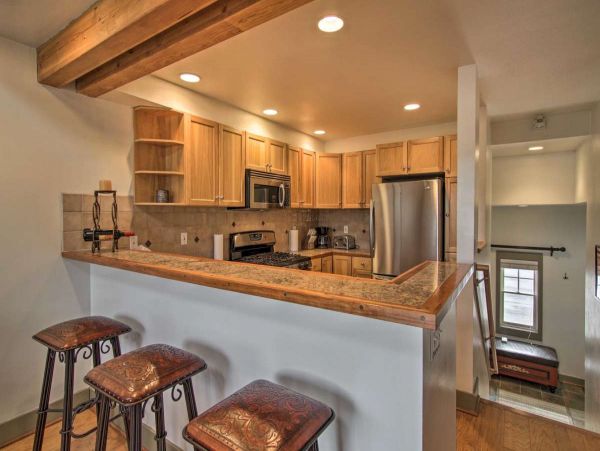 Big Sky Condo 1000150