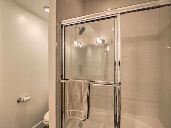 Big Sky Condo 1000150