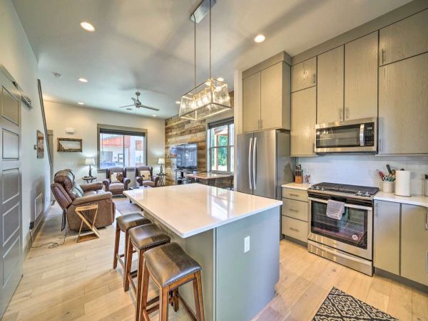 Big Sky Condo 1000160