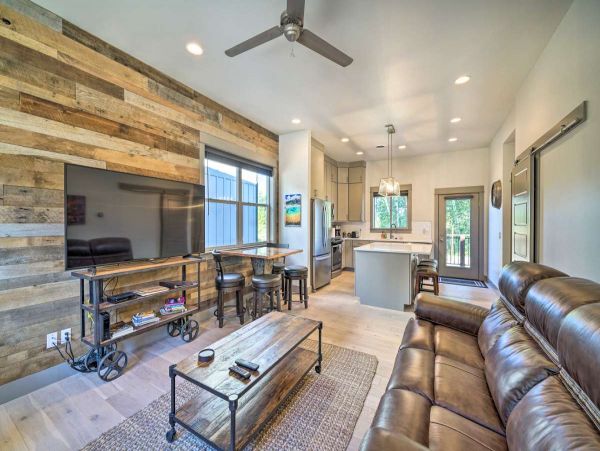 Big Sky Condo 1000160
