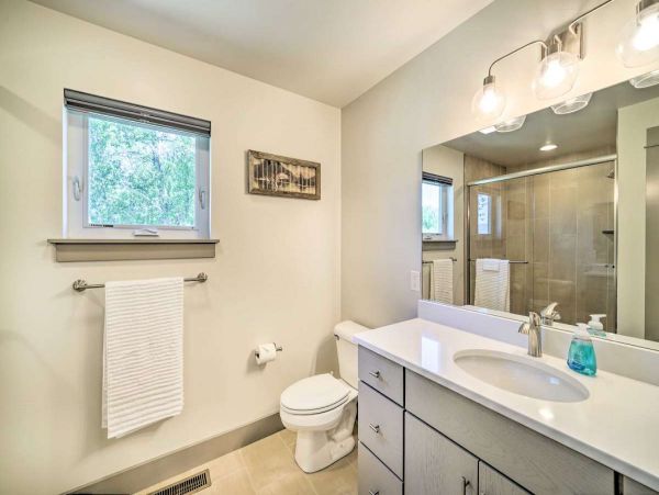 Big Sky Condo 1000160