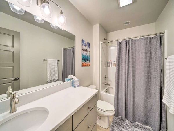 Big Sky Condo 1000160