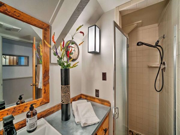 Big Sky Condo 1000167