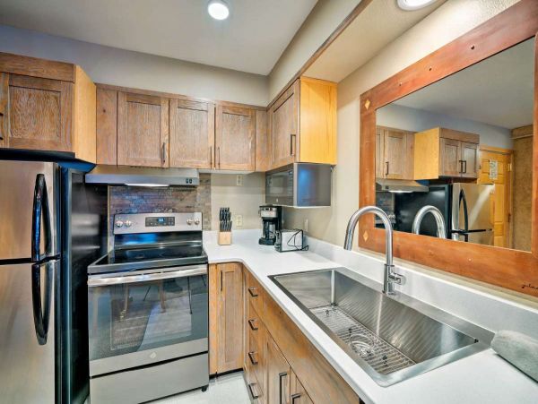 Big Sky Condo 1000168