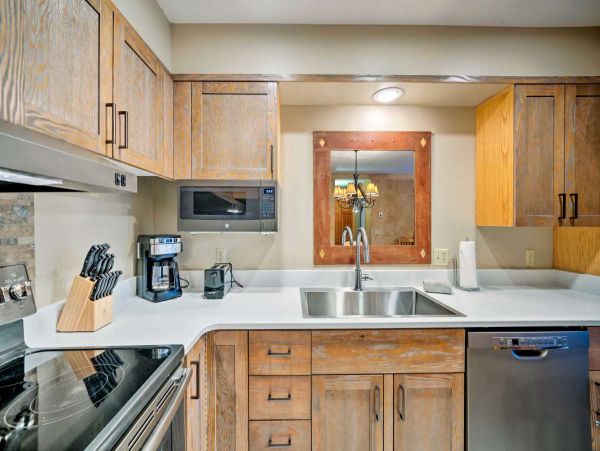 Big Sky Condo 1000168