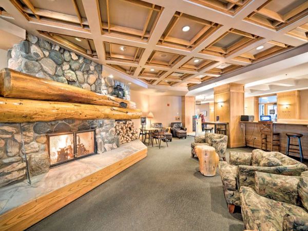 Big Sky Condo 1000171