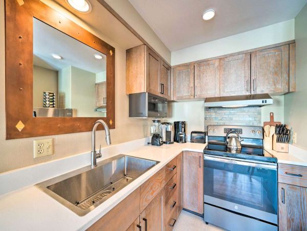 Big Sky Condo 1000171