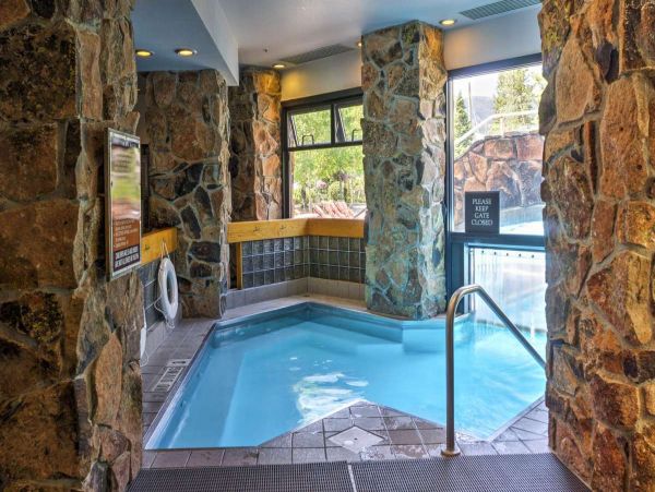 Big Sky Condo 1000171