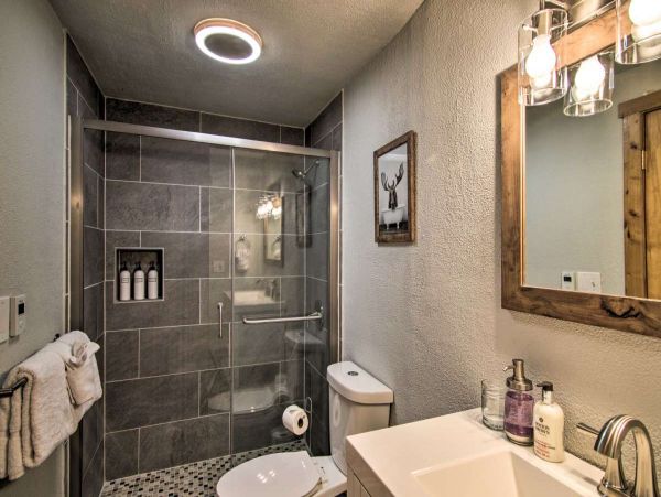 Big Sky Condo 1000173