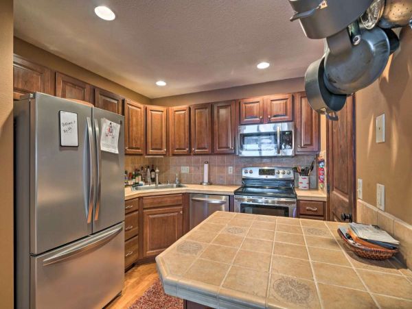 Big Sky Condo 1000175