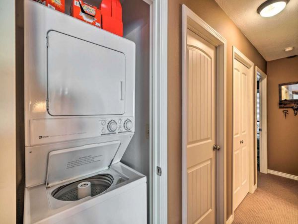 Big Sky Condo 1000175