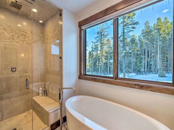 Gorgeous Vacation Rental with 6 Bedrooms in Big Sky