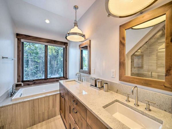 Gorgeous Vacation Rental with 6 Bedrooms in Big Sky