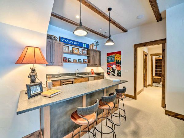 Gorgeous Vacation Rental with 6 Bedrooms in Big Sky