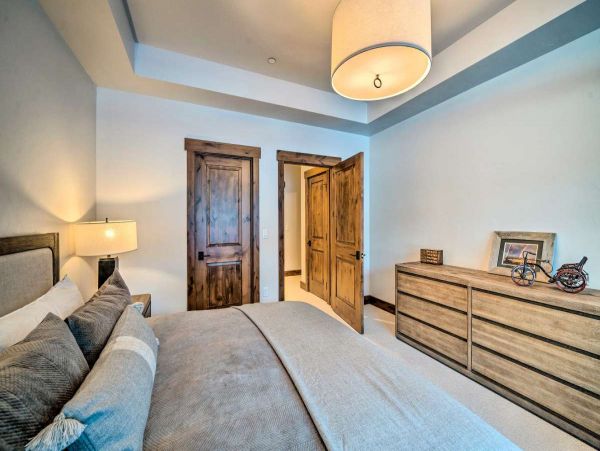 Gorgeous Vacation Rental with 6 Bedrooms in Big Sky