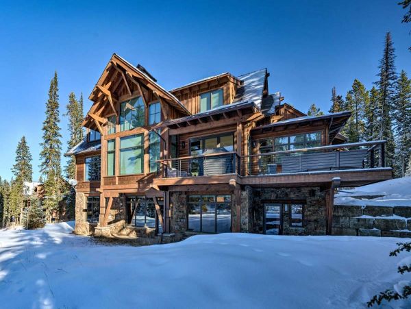 Gorgeous Vacation Rental with 6 Bedrooms in Big Sky