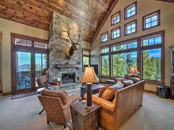 Big Sky Condo 1000177