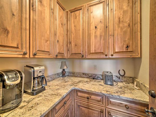 Big Sky Condo 1000177