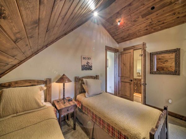 Big Sky Condo 1000177