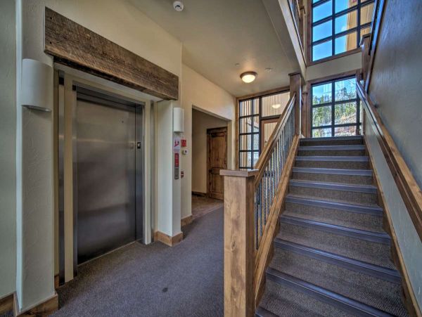 Big Sky Condo 1000177