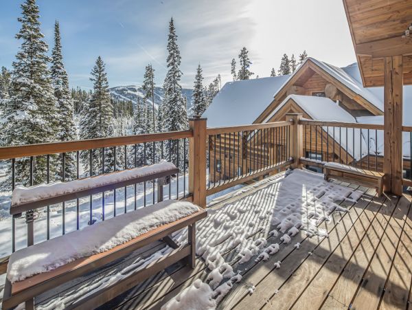 Custom built Log Home Ski in Ski out 15 min to Mountain Village