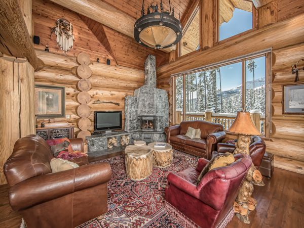 Custom built Log Home Ski in Ski out 15 min to Mountain Village