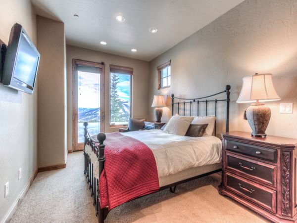 Big Sky Home 1000180