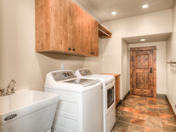 Big Sky Home 1000182