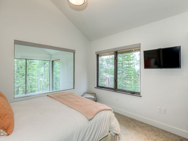 Big Sky Home 1000201