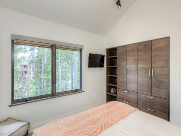 Big Sky Home 1000201