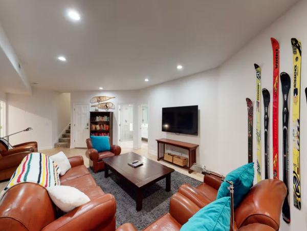 Great Family Duplex 6 Bedrooms Sleeps 18 Shared Pool & Spa