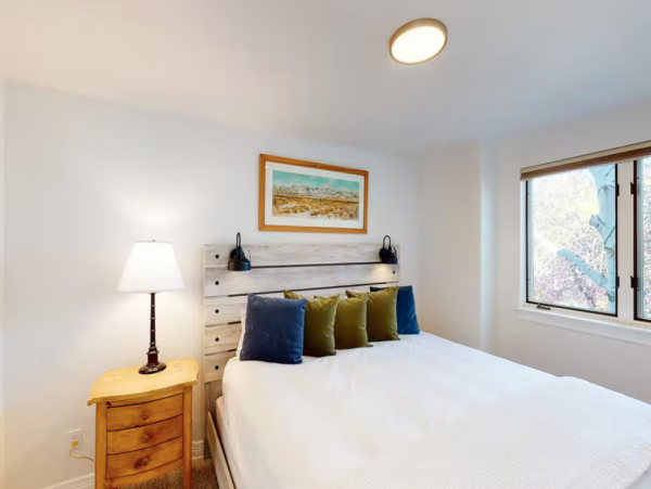 Great Family Duplex 6 Bedrooms Sleeps 18 Shared Pool & Spa