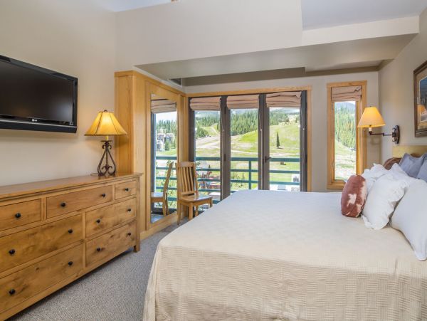 Ski in Ski out Vacation Condo in Big Sky
