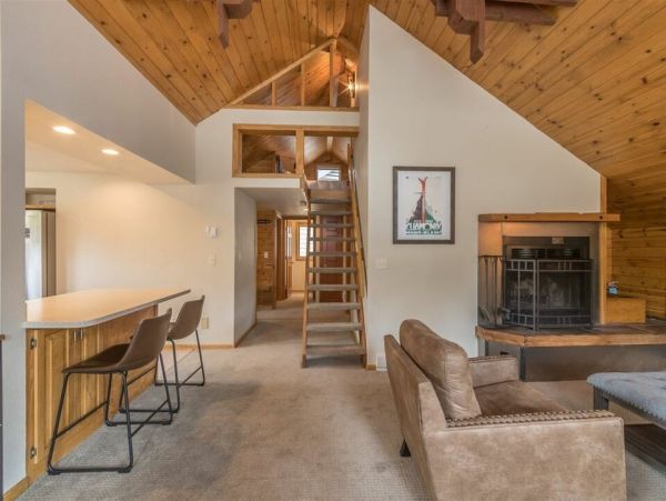 Big Sky Two Bedroom Walk to Lift Condo with Mountain View