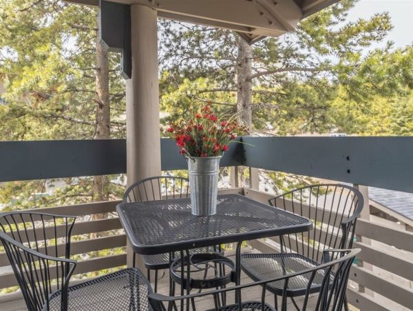 Big Sky Two Bedroom Walk to Lift Condo with Mountain View