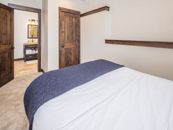 Big Sky Home 1000288