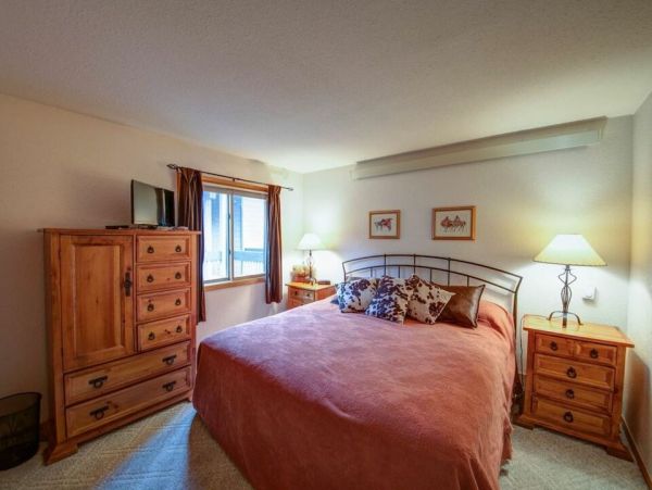 Mountain Views Big Sky Vacation Condo Three Bedroom