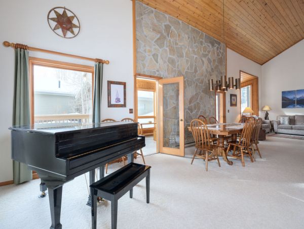 Big Sky Home 1000341