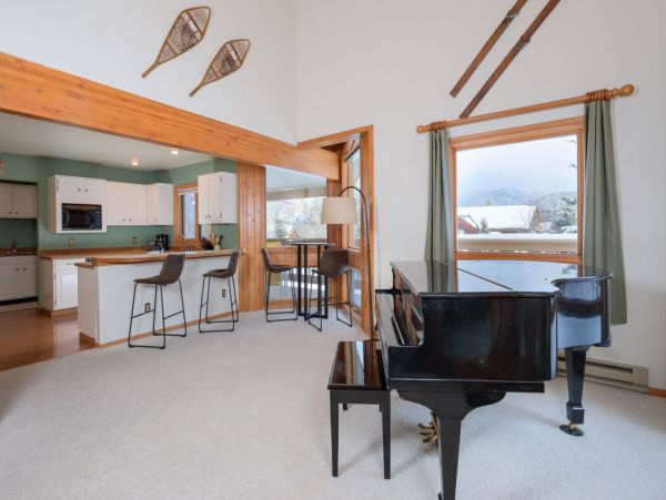 Big Sky Home 1000341
