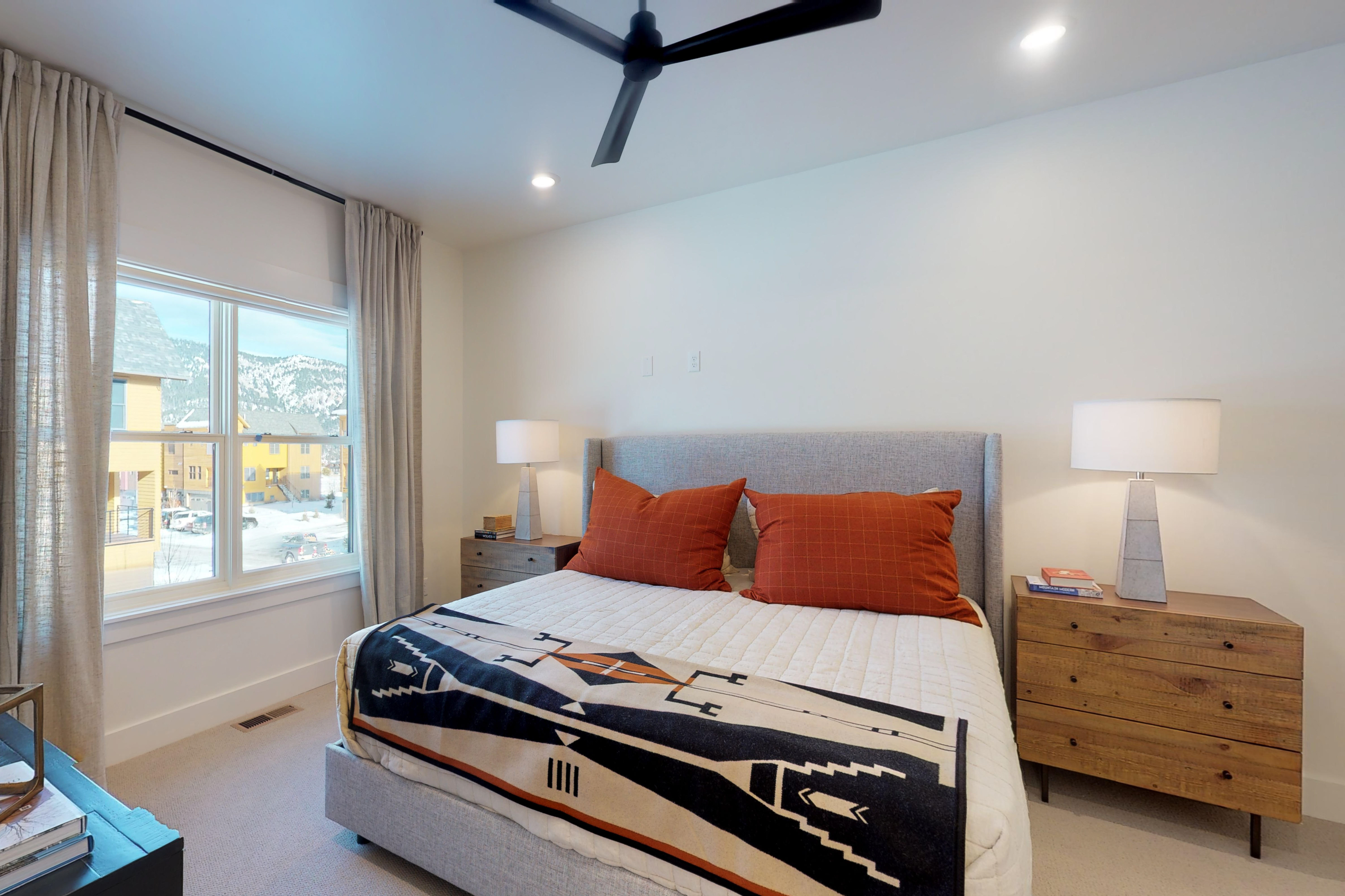 Big Sky Home 1000357