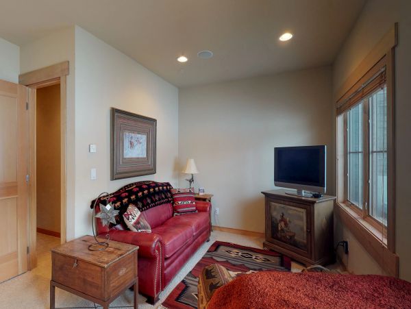 Big Sky Home 1000364