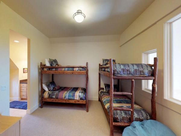 Big Sky Home 1000372