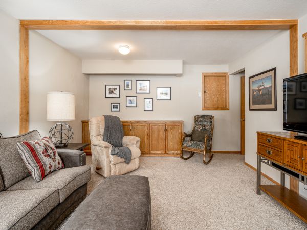 Big Sky Home 1000375